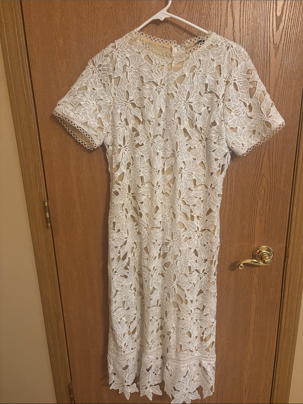 Ivory Floral Lace Midi Dress with Short Sleeves